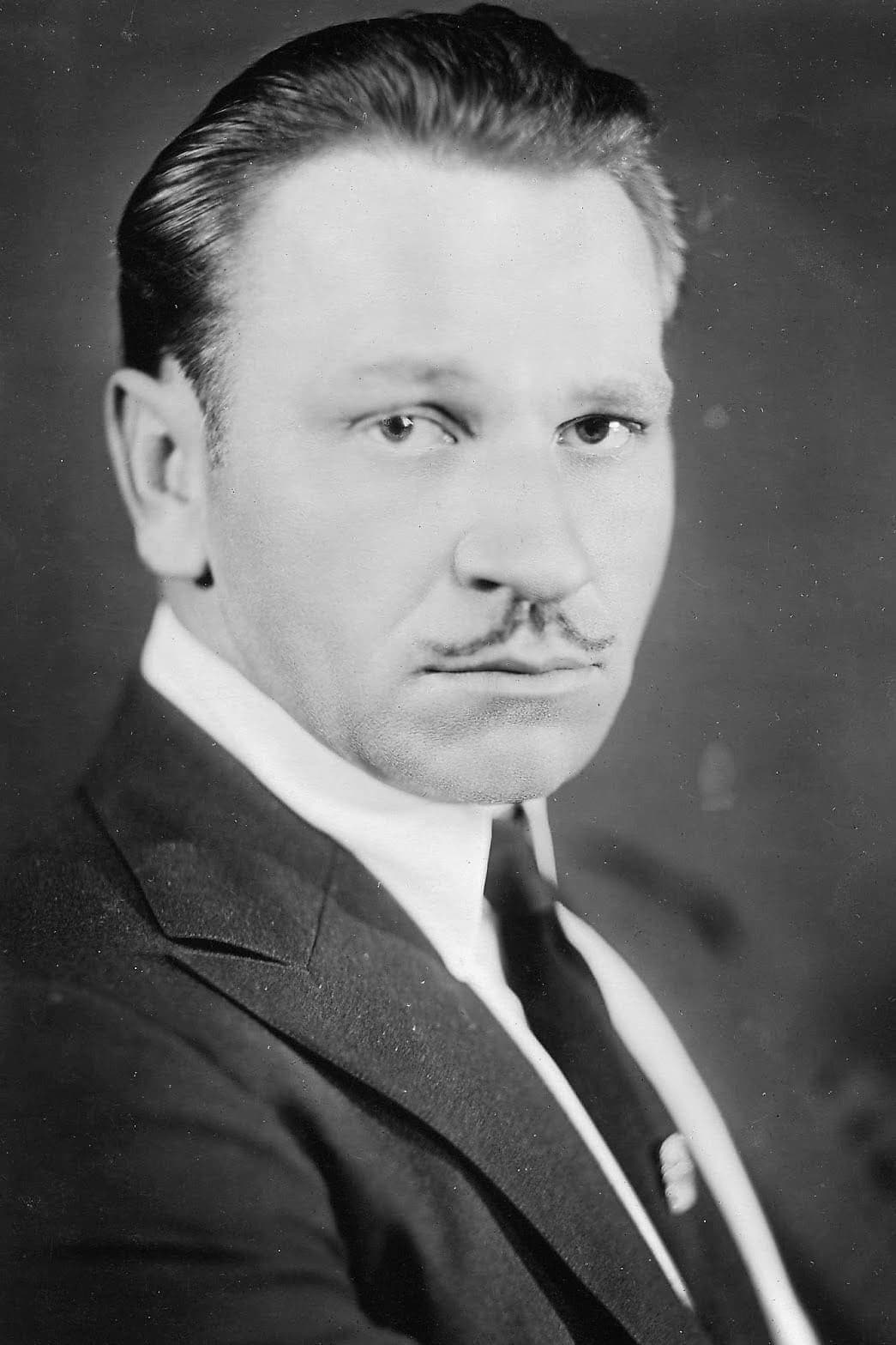 Wallace Beery | Patrick Cohen - a Vaudeville Manager