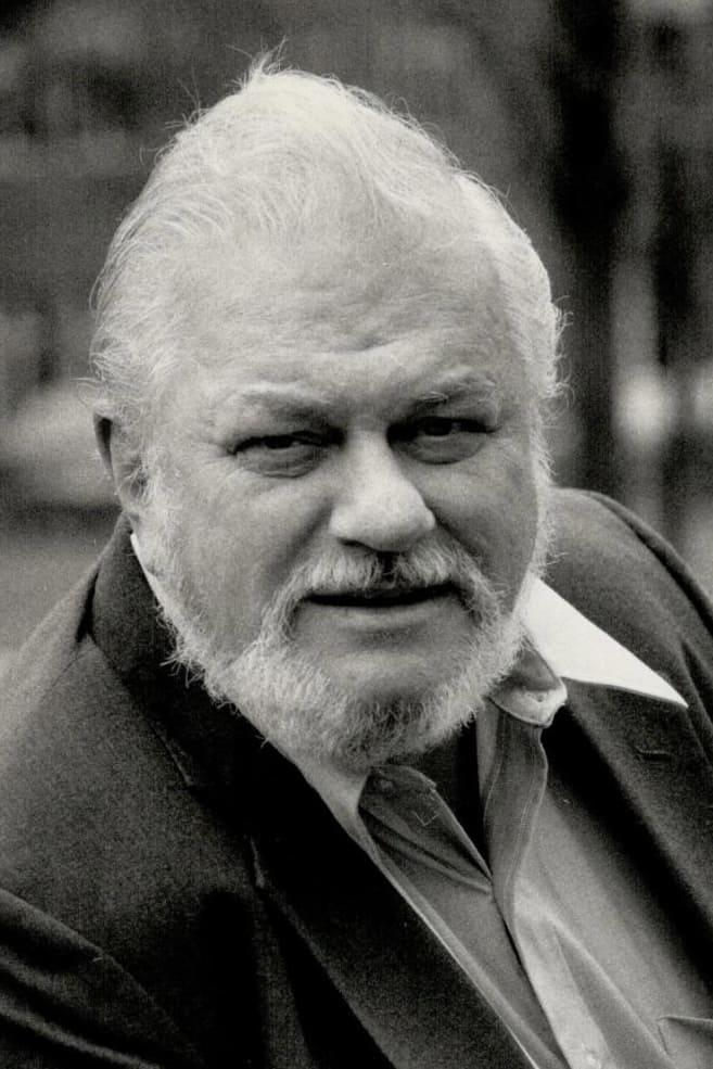 Charles Durning | Immigration Officer (voice) (uncredited)