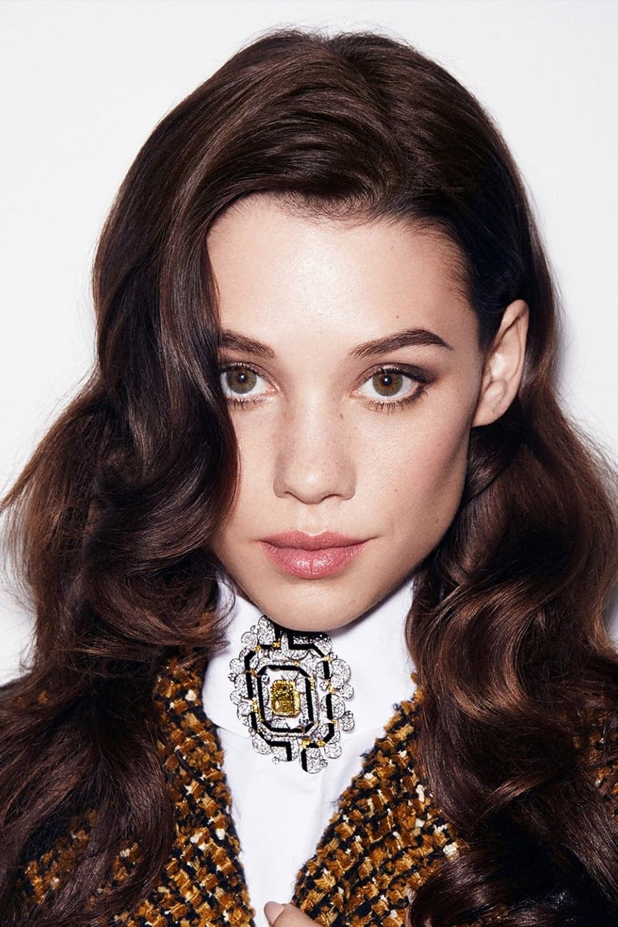 Astrid Bergès-Frisbey | The Mage