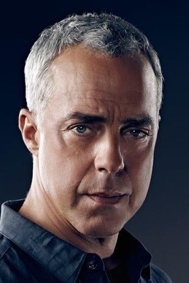 Titus Welliver | Military Officer in White House Situation Room (uncredited)