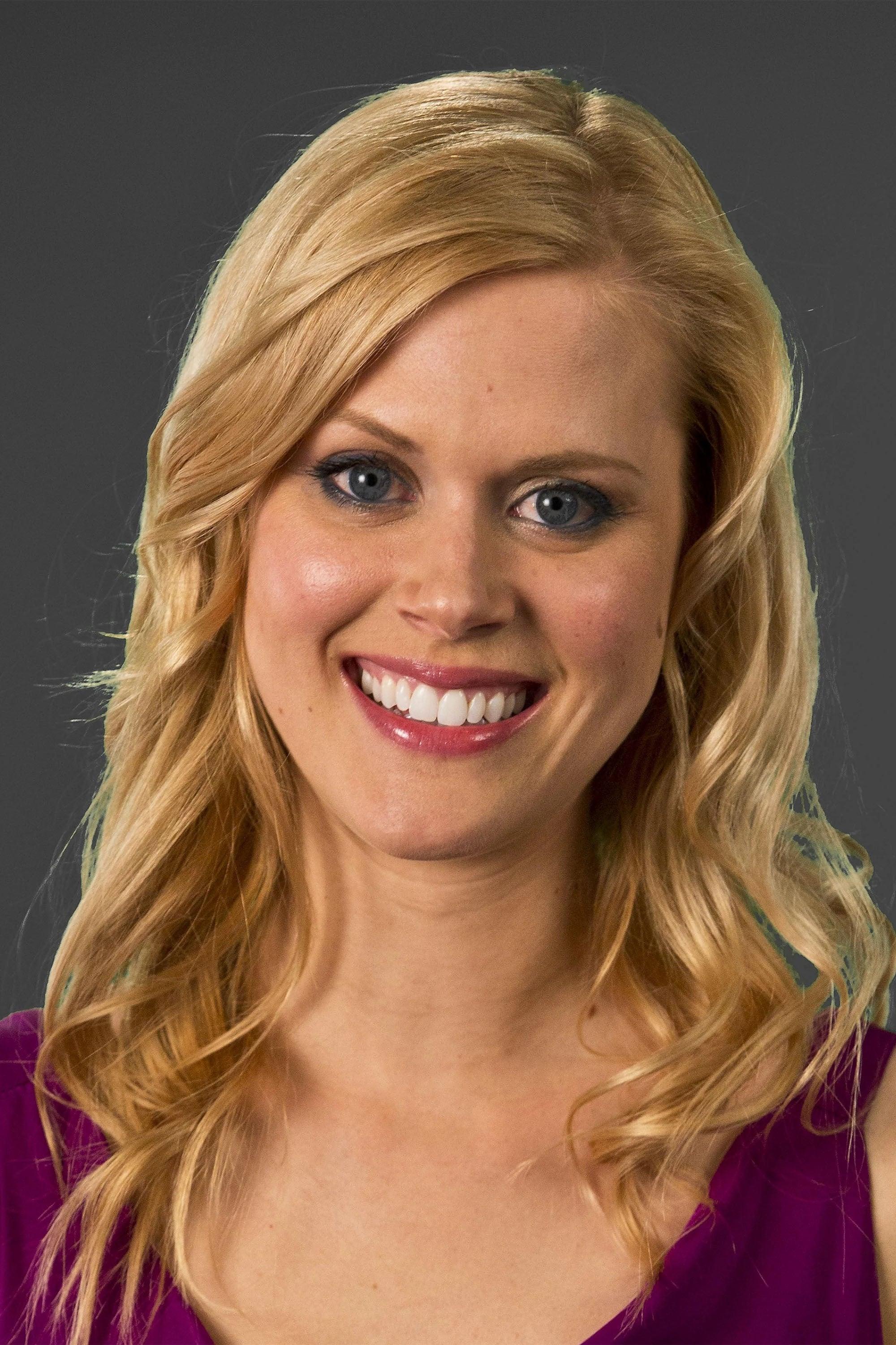 Janet Varney | Party Girl