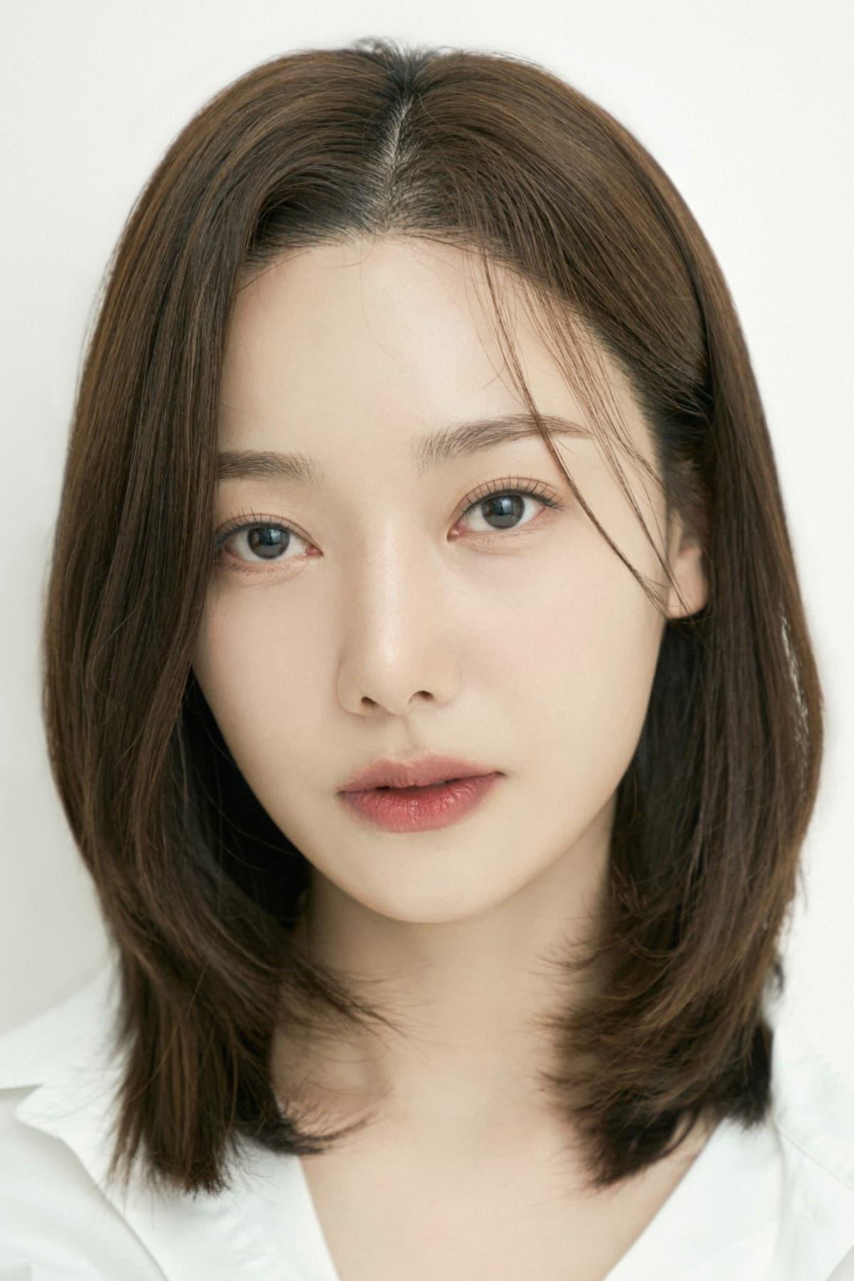 Jin So-yeon | Elena Kim