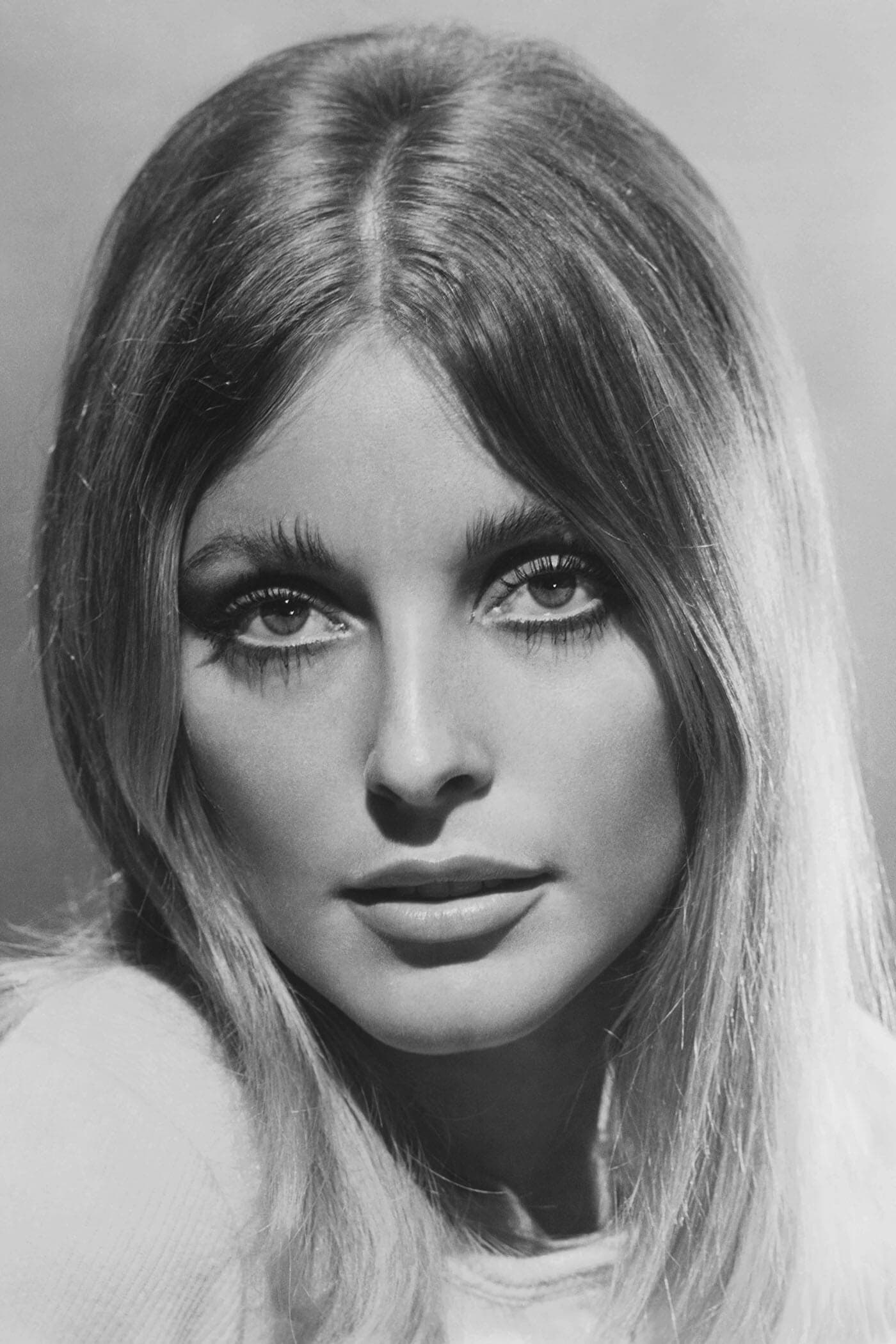 Sharon Tate | Patrician in Arena (uncredited)