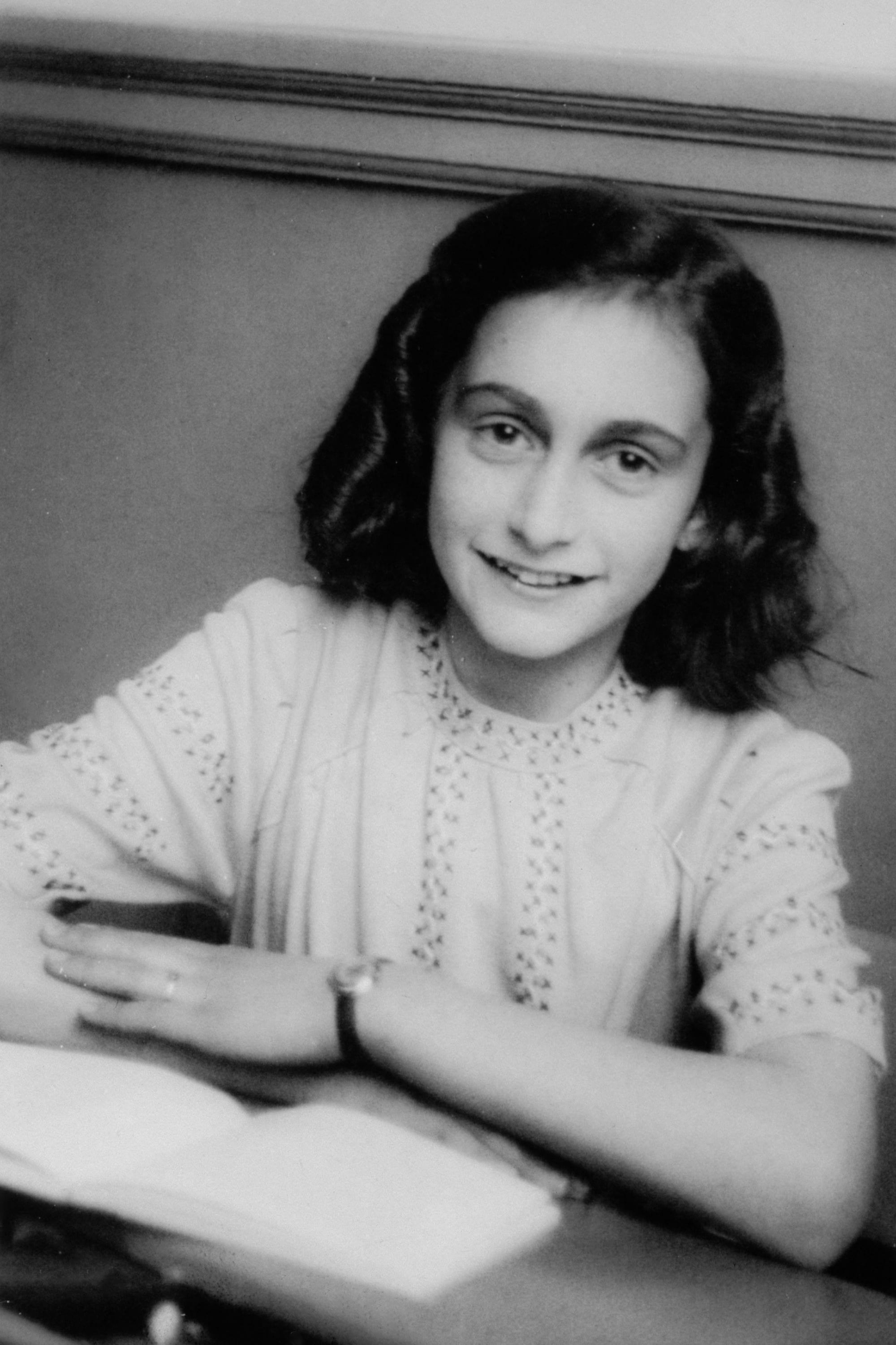 Anne Frank | Novel