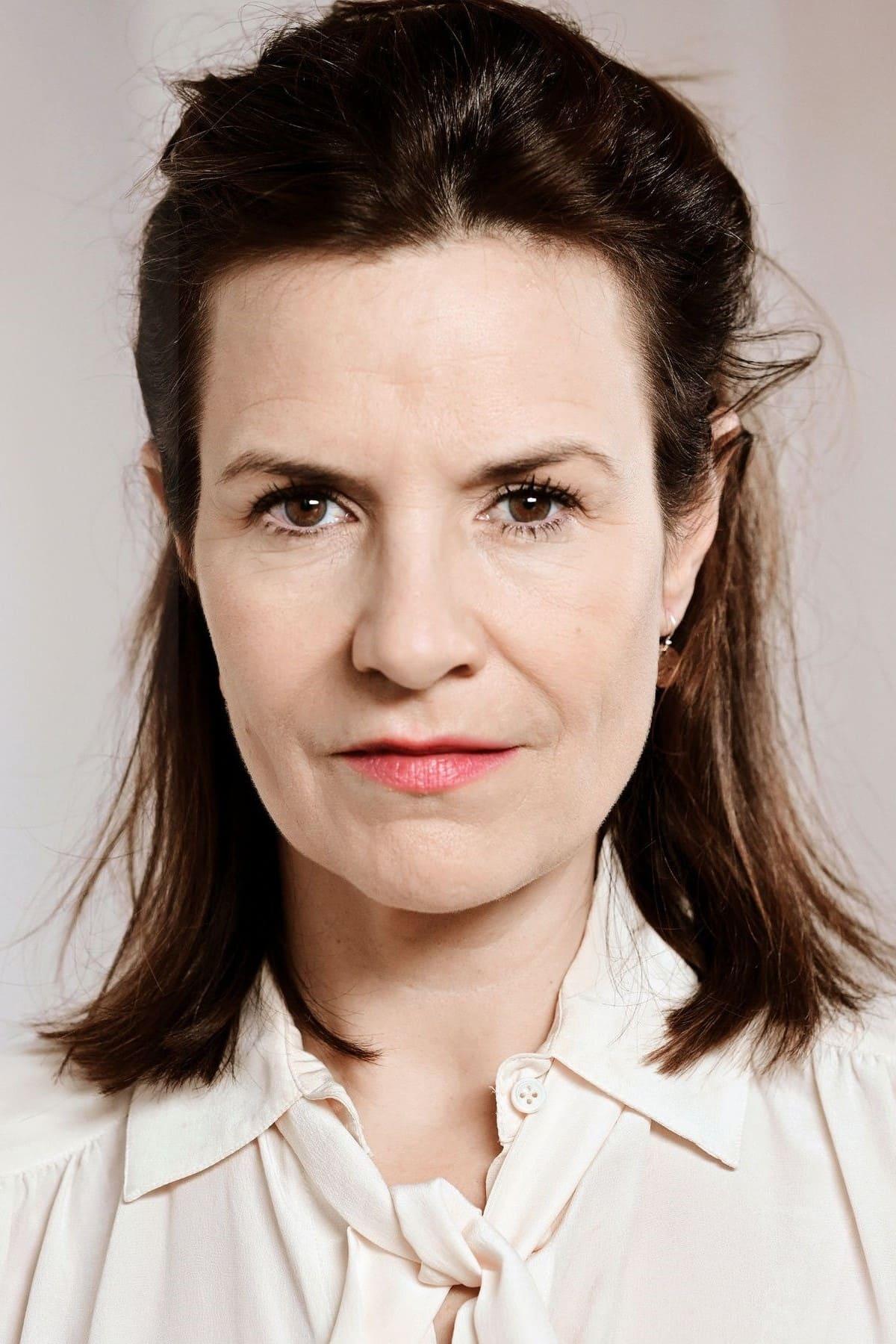 Sylvia Schwarz | Französin