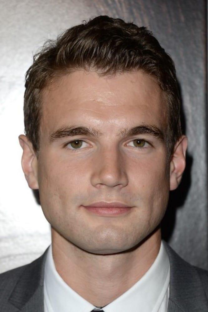 Alex Russell | Kevin