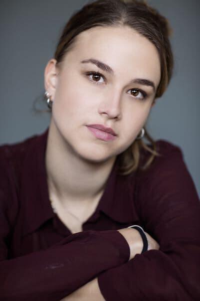 Frederikke Dahl Hansen | Cecilie