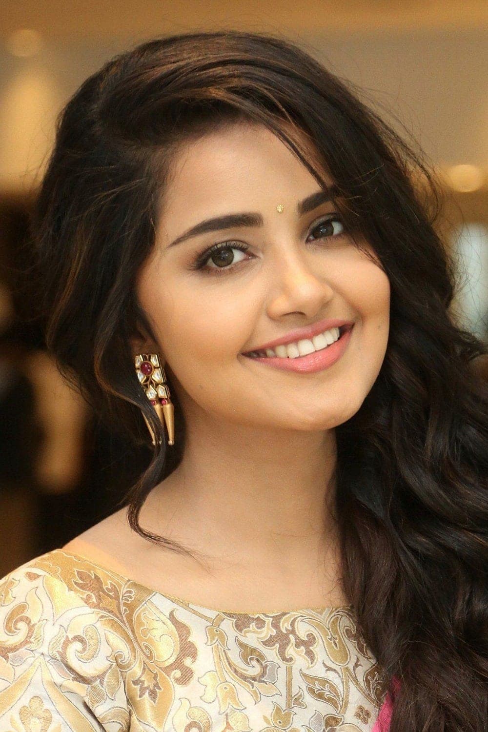 Anupama Parameswaran | Mary George