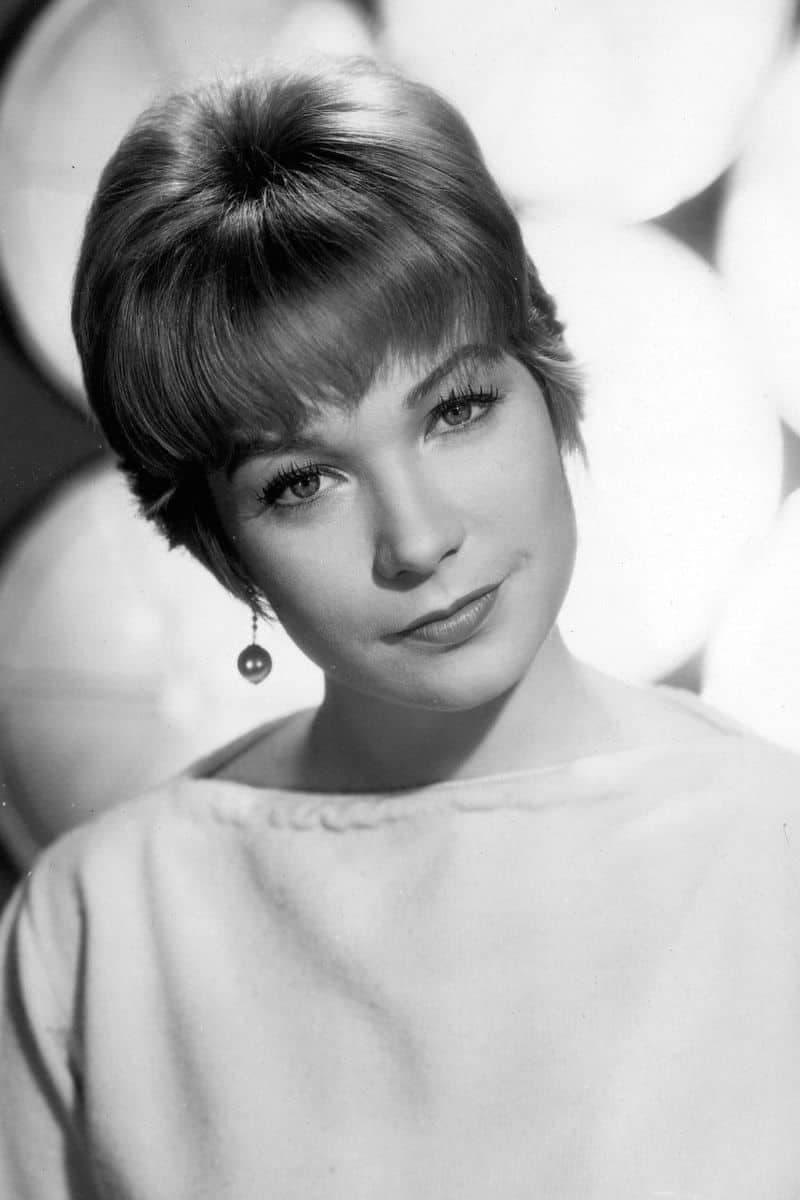 Shirley MacLaine | Sophie Bentwood