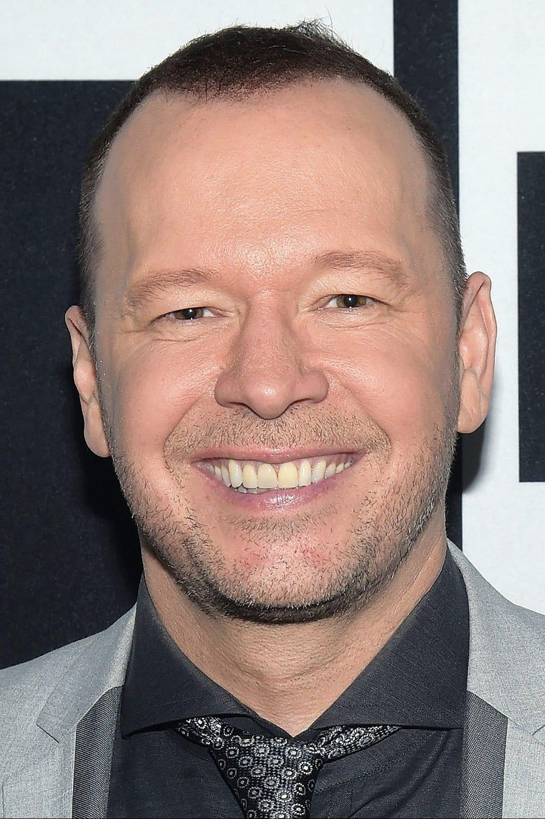Donnie Wahlberg | Vincent Grey