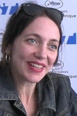 Flora Volpelière | Editor