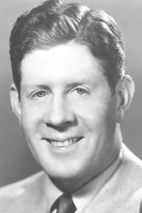 Rudy Vallee | Self (archive footage)