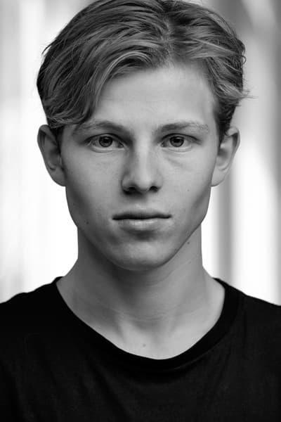 Magnus Juhl Andersen | Leif
