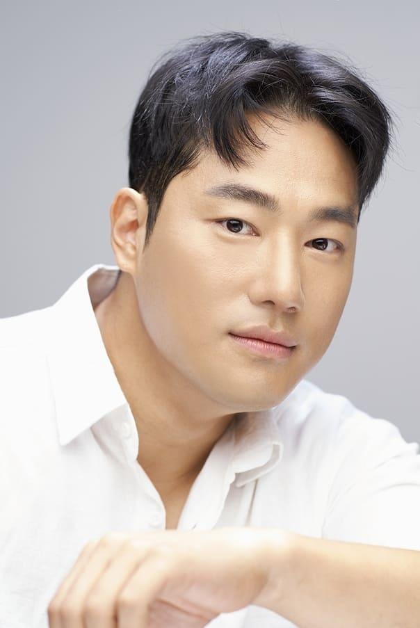 Jung Jong-woo | Security agent