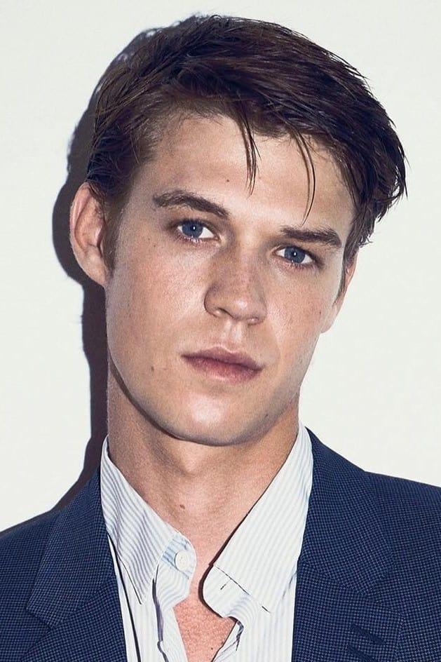 Colin Ford | Clinton Jr. (uncredited)