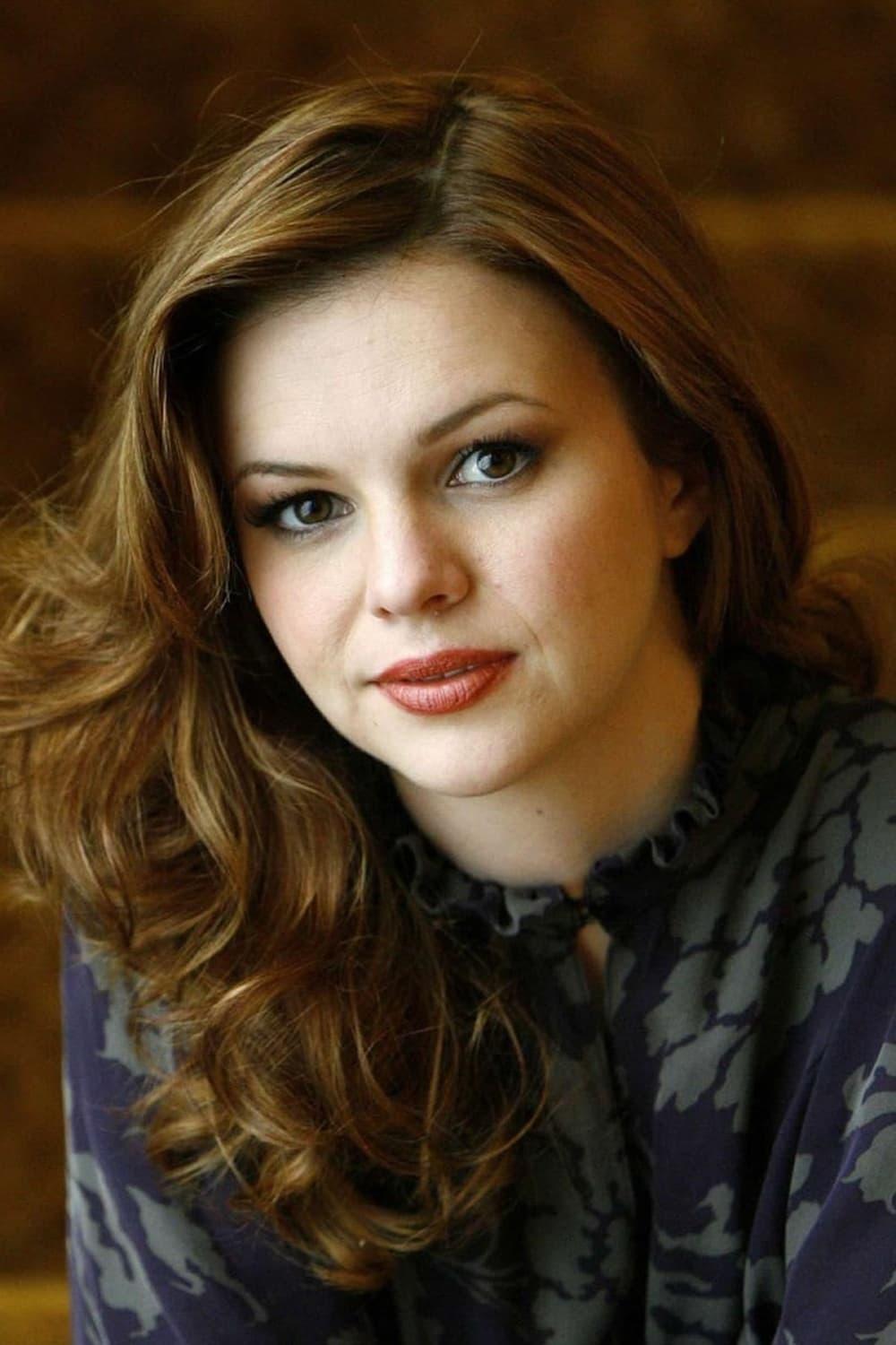 Amber Tamblyn | Daughter of a Son of a Gunfighter