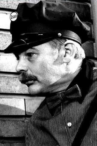 René-Jean Chauffard | L'inspecteur de police (uncredited)