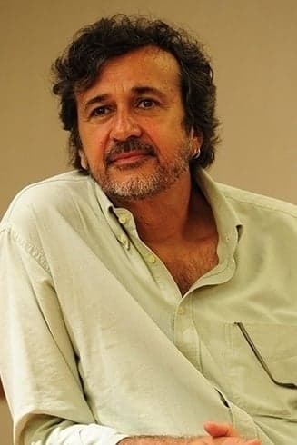 José Alvarenga Jr. | Director