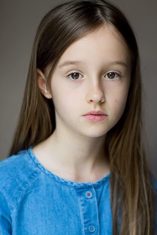 Maya Kelly | Aileen Getty (Age 6)