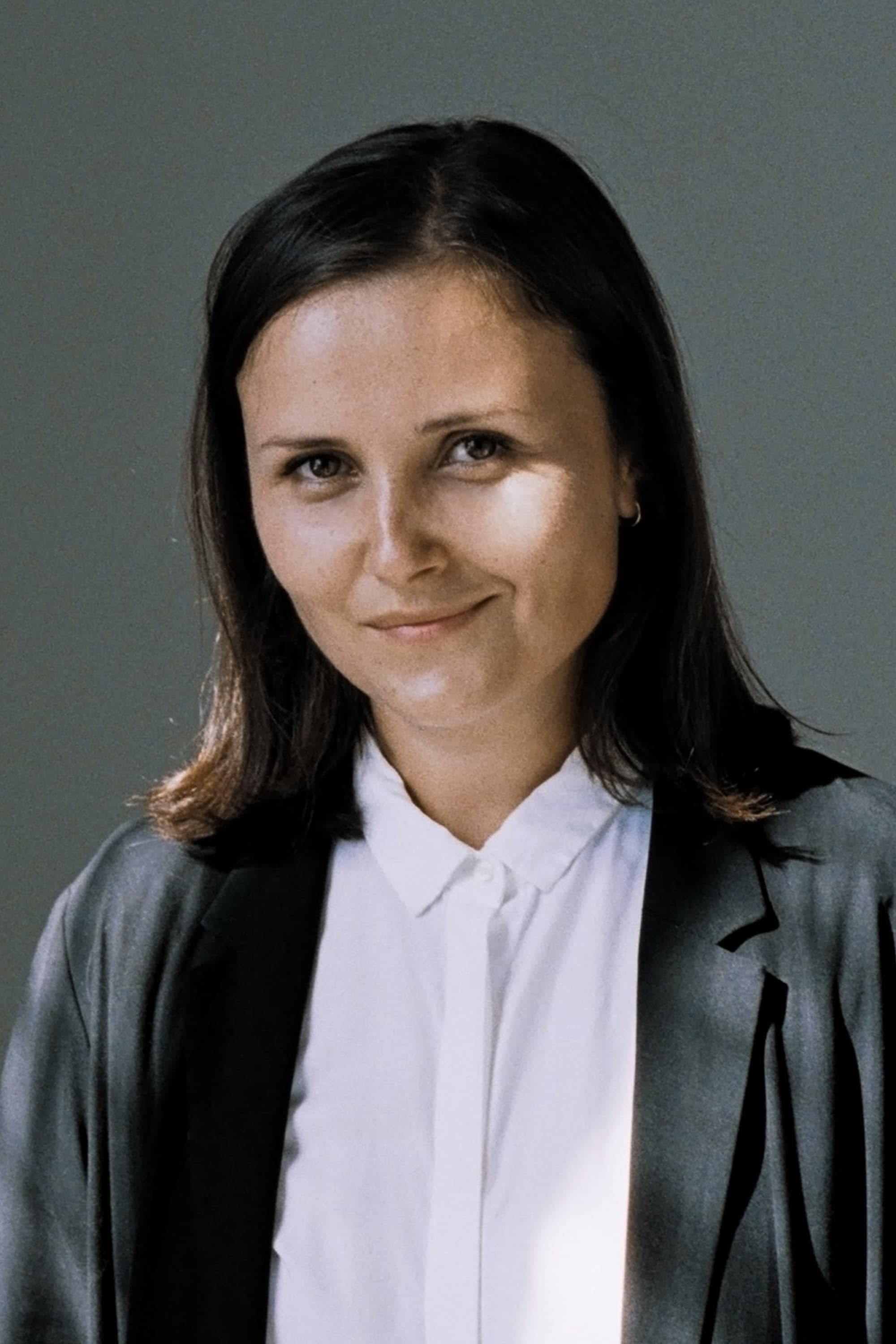 Lena Tsodykovskaya | Camera Intern