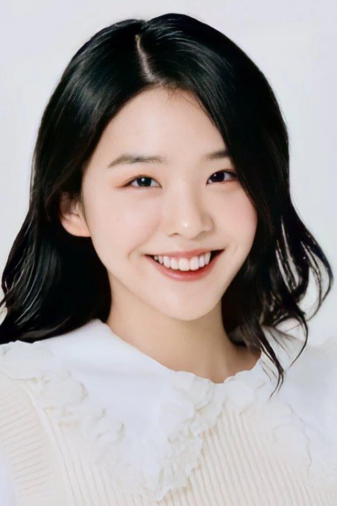 Kim Si-eun | Hee-soo