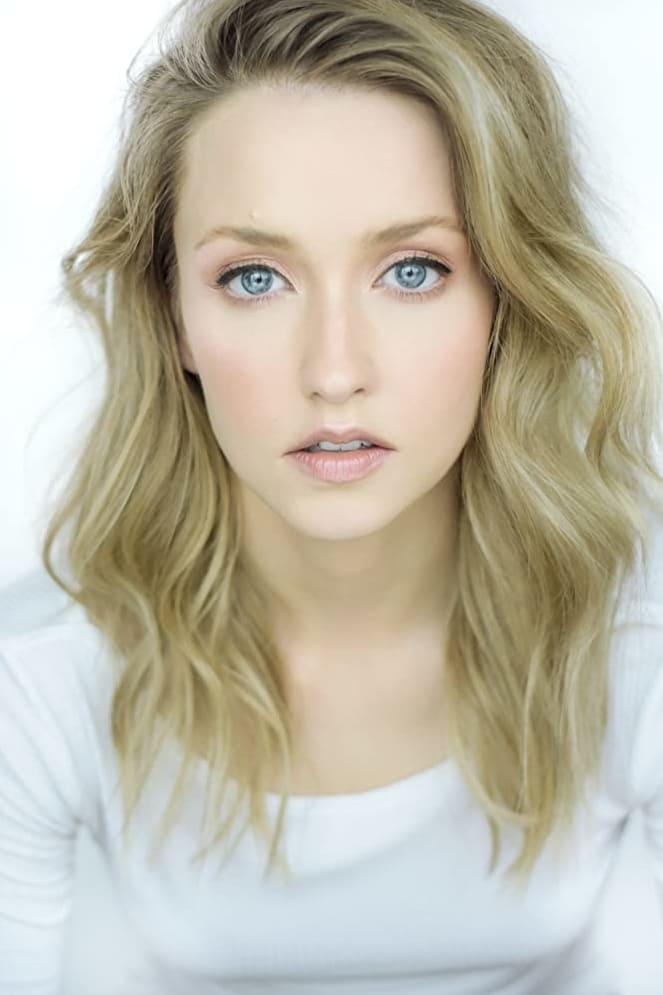 Emily Tennant | Young Daphne