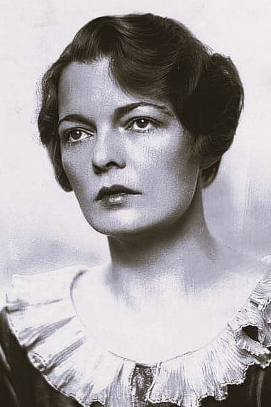 Margalo Gillmore | Mrs. Evelyn Andrews