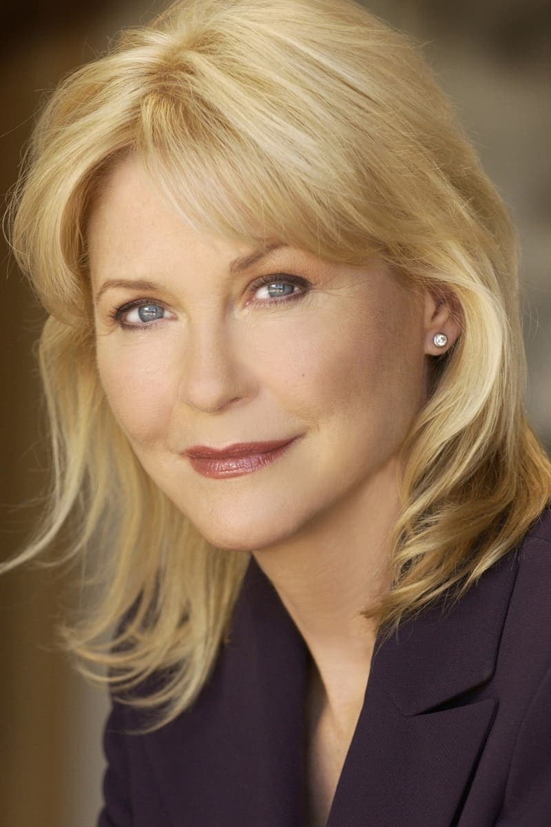 Dee Wallace | Mother