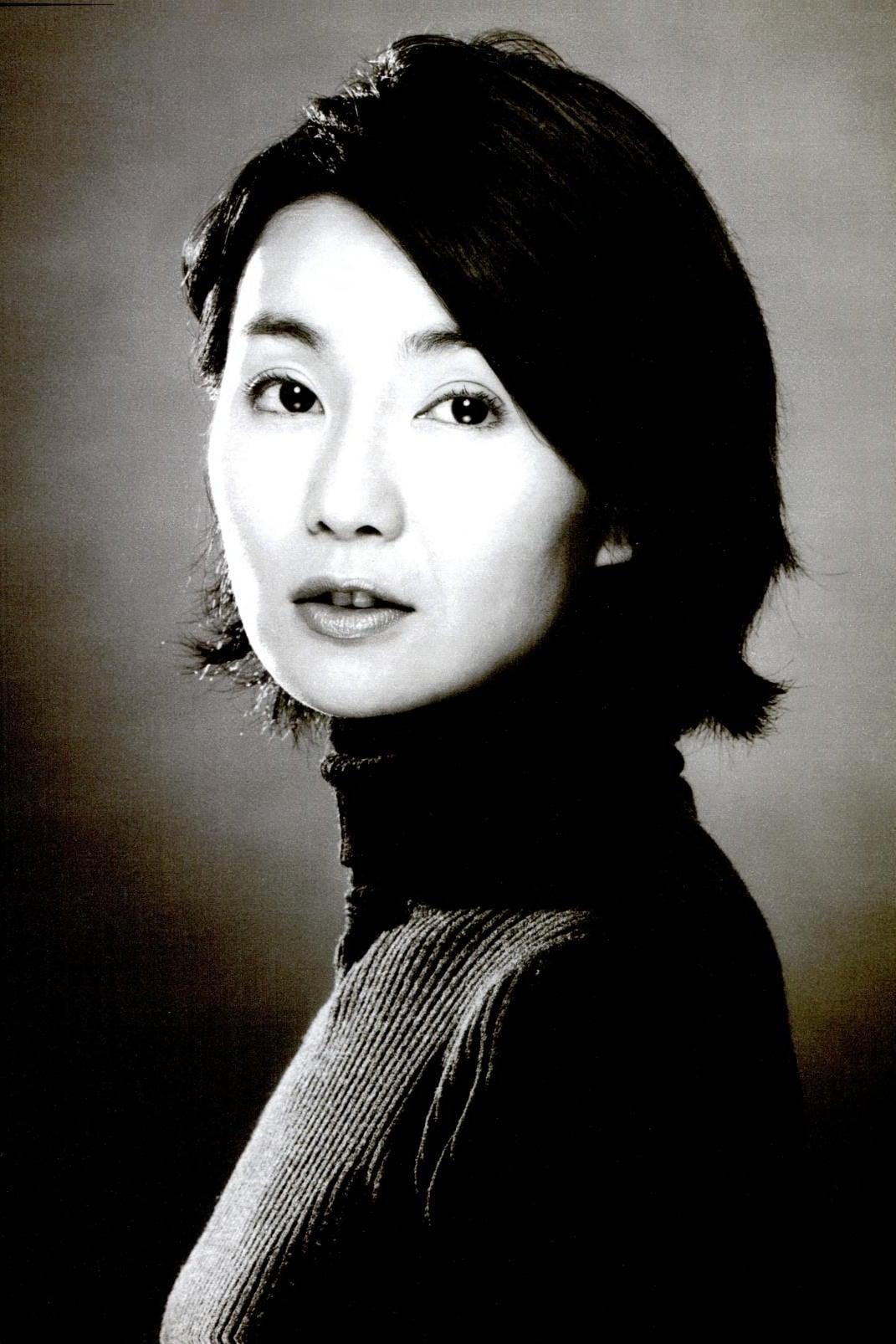 Maggie Cheung | May