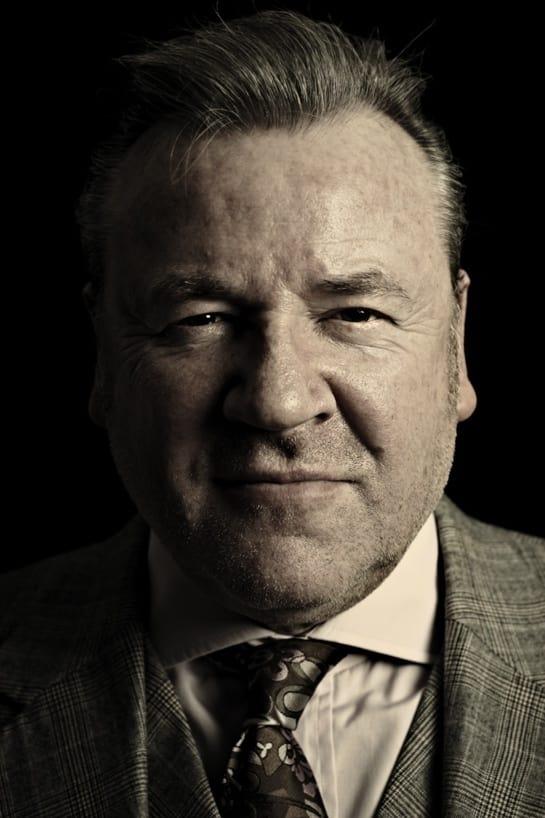 Ray Winstone | Reeves