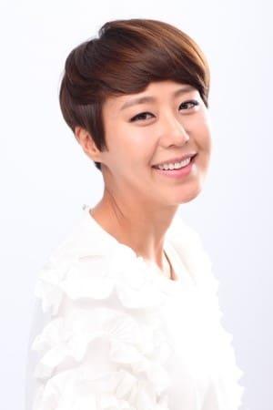 Kim Jin-seon | Woman from Couple (uncredited)