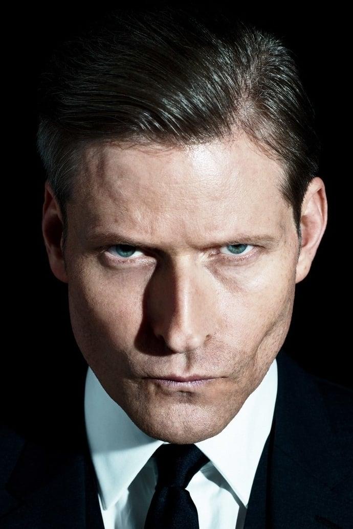 Crispin Glover | Party Guest