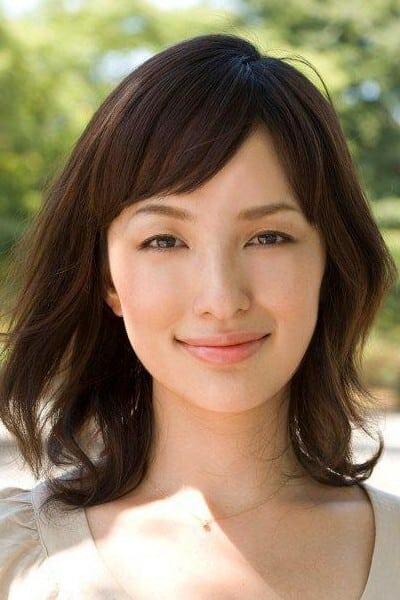 Azusa Takehana | TV Presenter (segment "Merde")