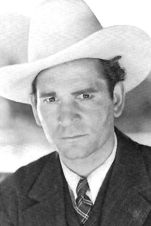 Yakima Canutt | Bus Driver (uncredited)