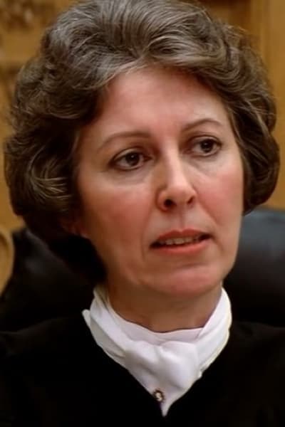 Lois de Banzie | Judge