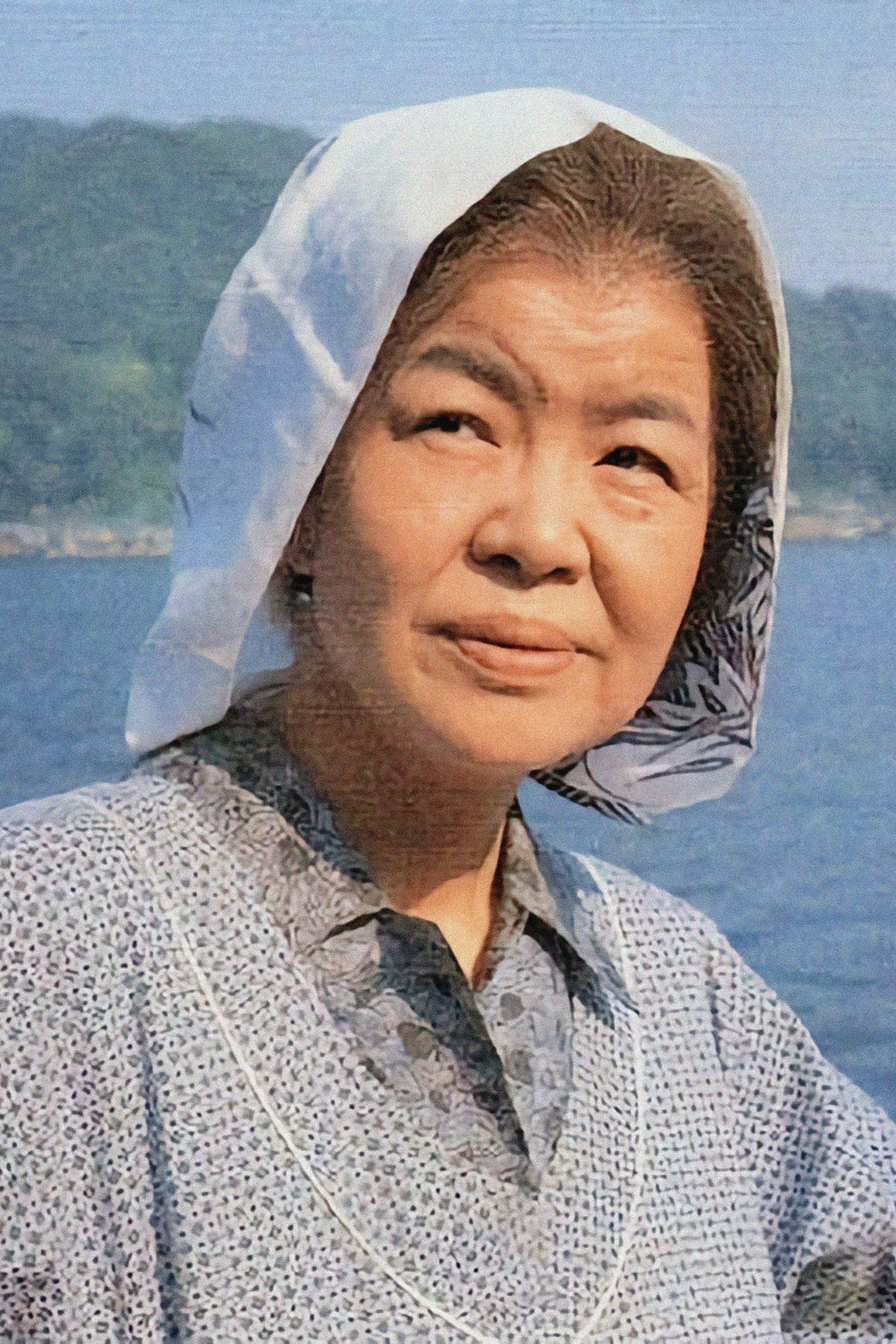 Tokuko Sugiyama | Tomi (Jun's mother)