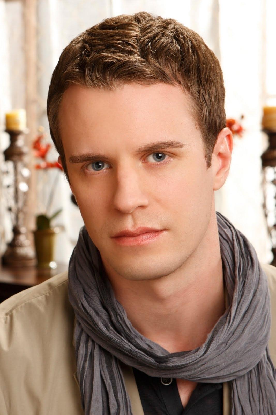 Luke Mably | Private Clifton