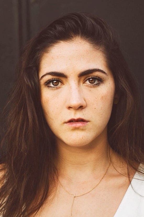 Isabelle Fuhrman | Alice Maxwell