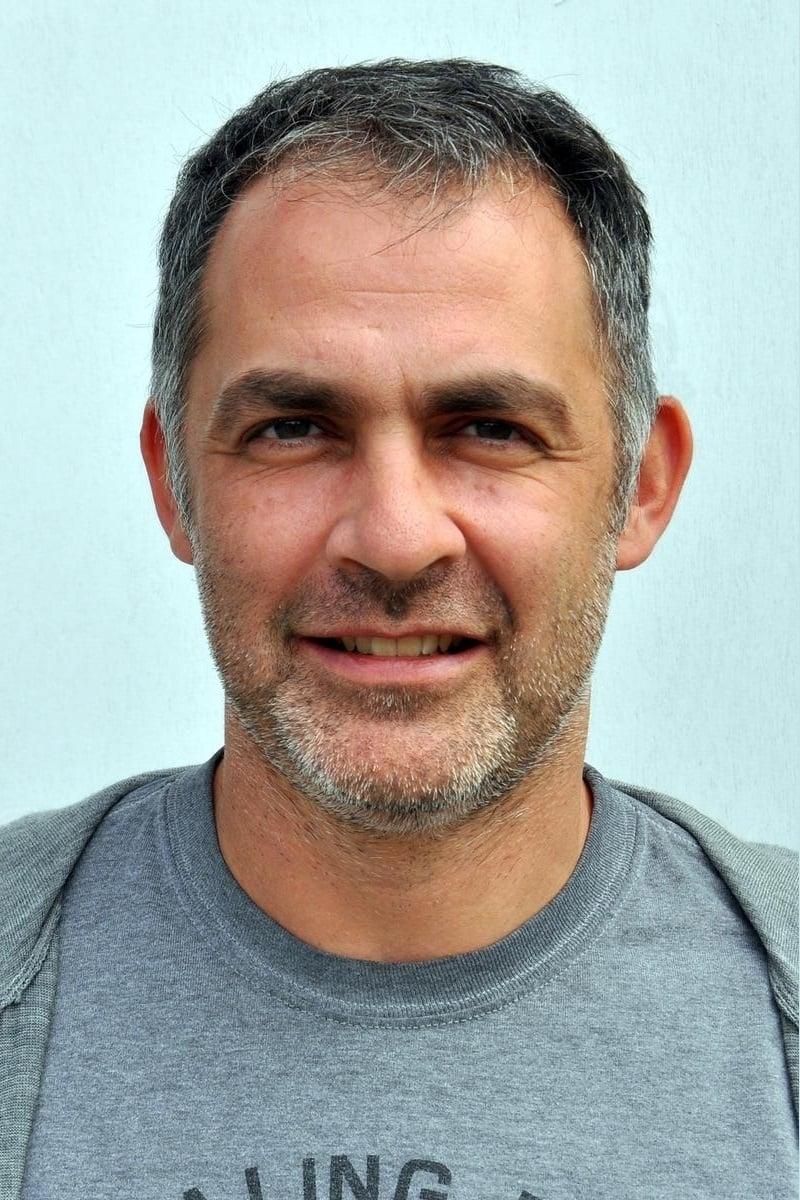 Miguel Sapochnik | Director