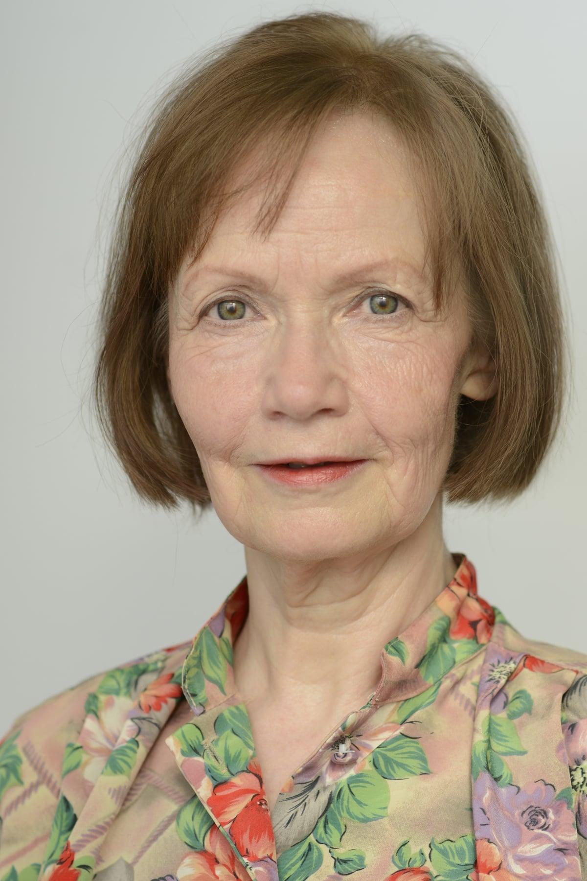 Ulla Geiger | Frau im Park