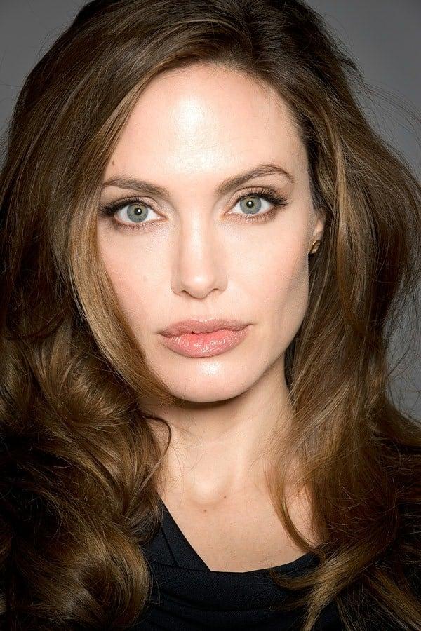 Angelina Jolie | Lisa Rowe