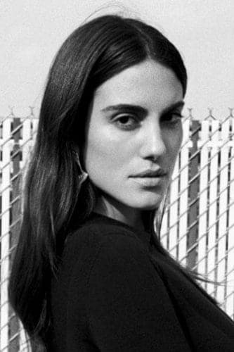 Luisa Moraes | Victoria Raymond