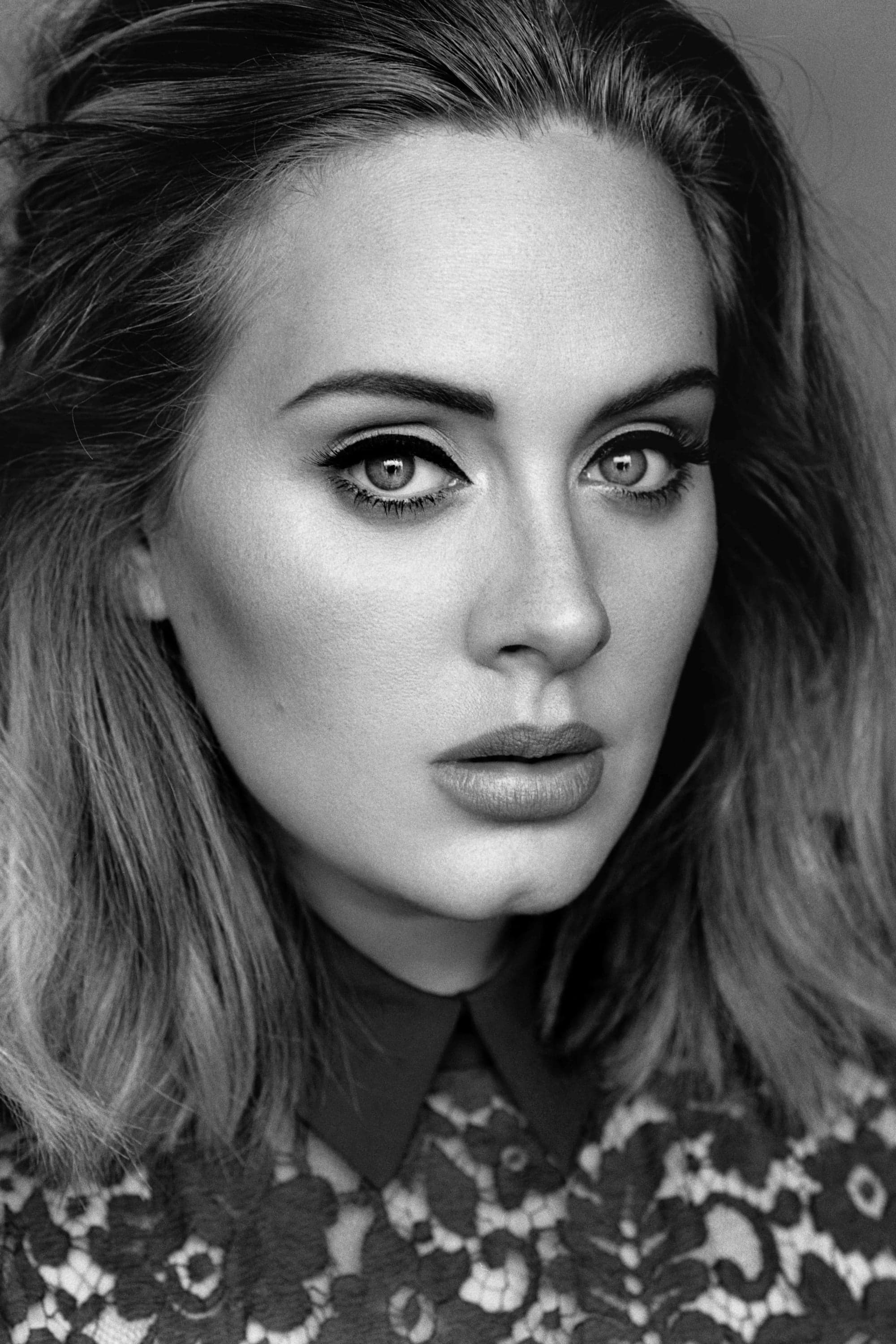 Adele | Theme Song Performance