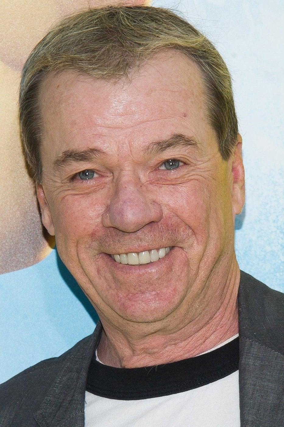 Rodger Bumpass | Firefighters (voice) (uncredited)