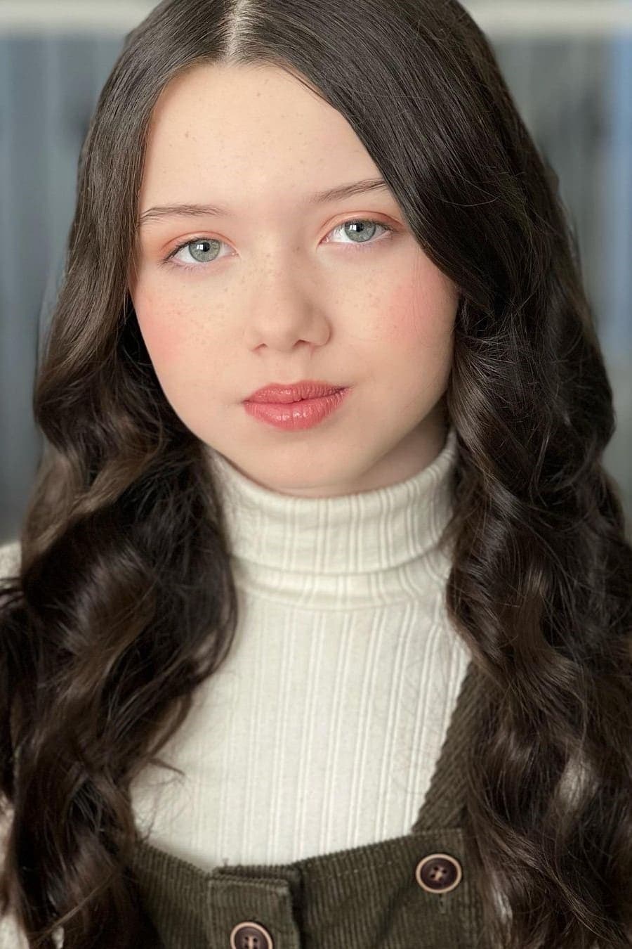 Violet McGraw | Young Yelena
