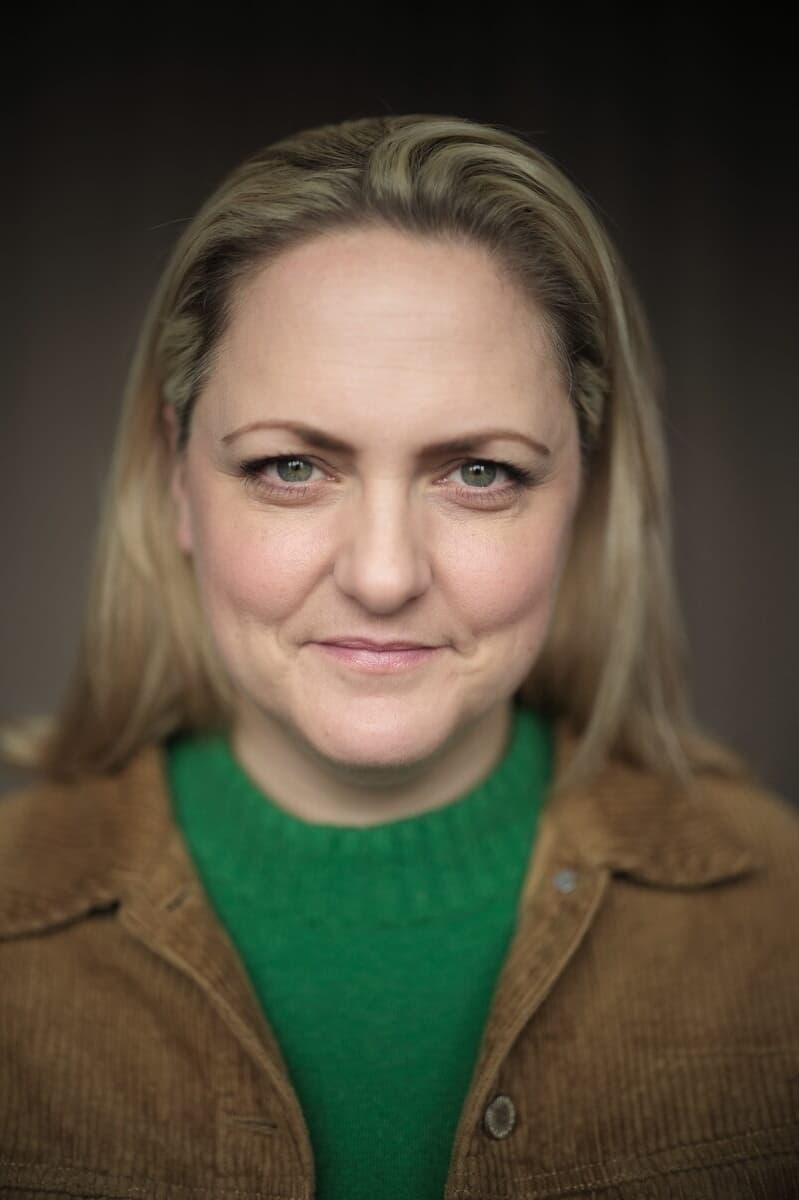 Laura Checkley | Susan - Floor Manager