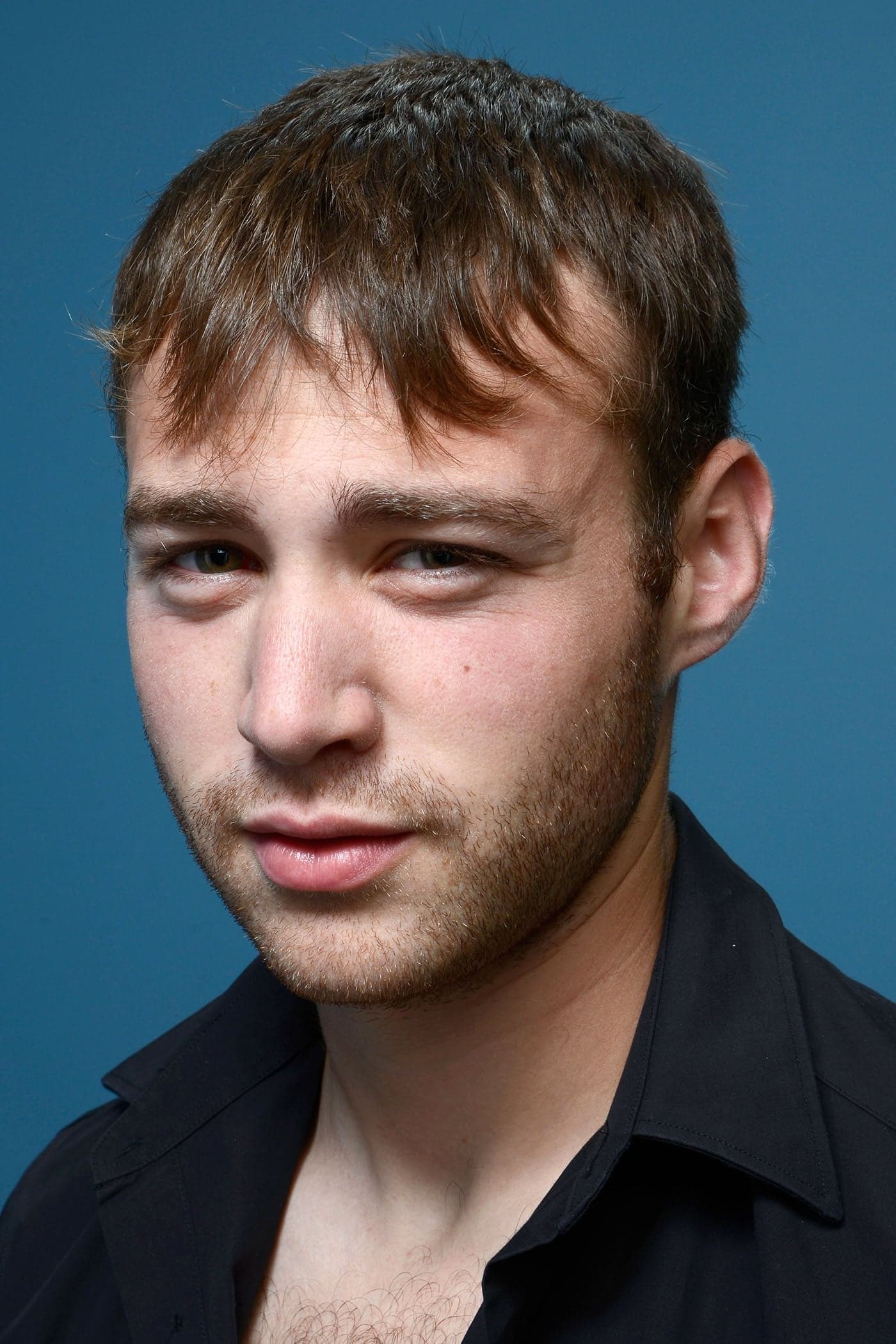 Emory Cohen | Howie