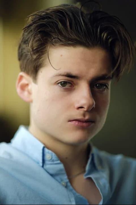 Louis Ashbourne Serkis | Young Hatter