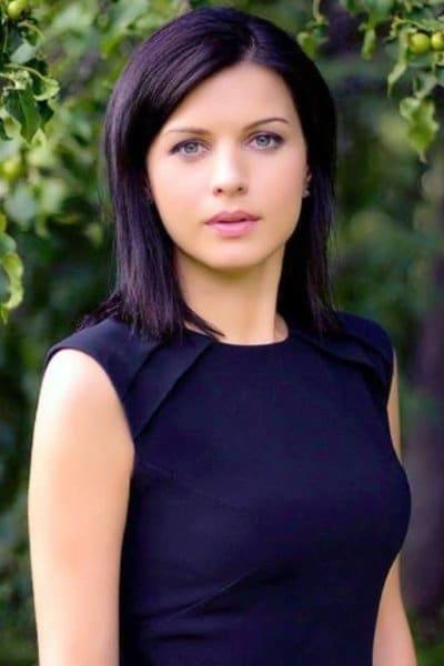 Irina Rossius | Female TV Newscaster