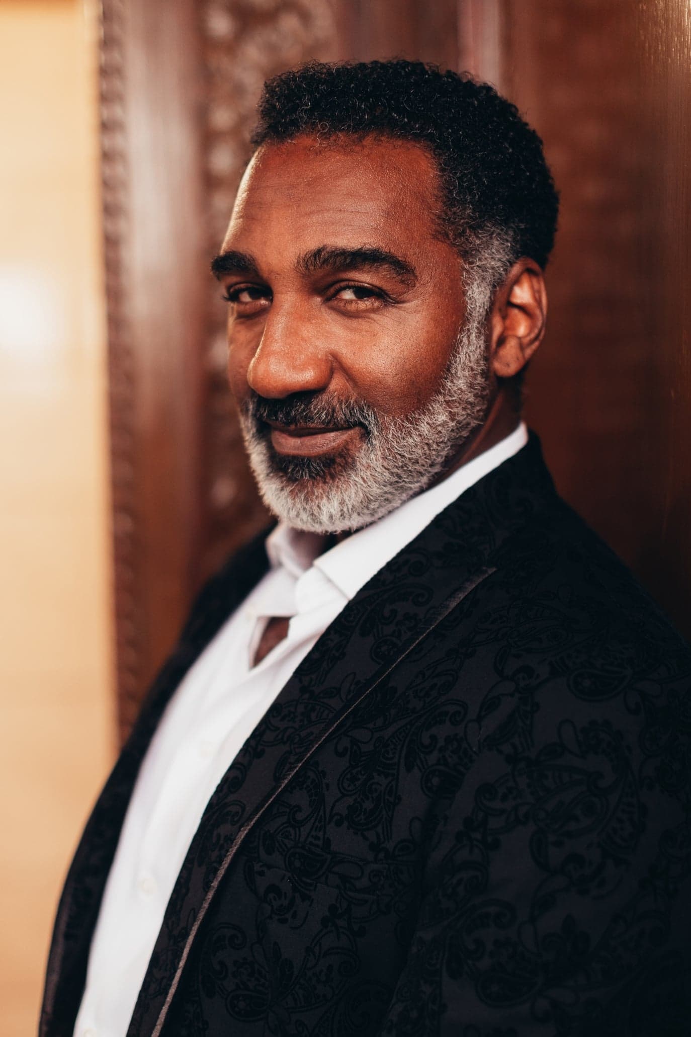 Norm Lewis | Newscaster (voice)
